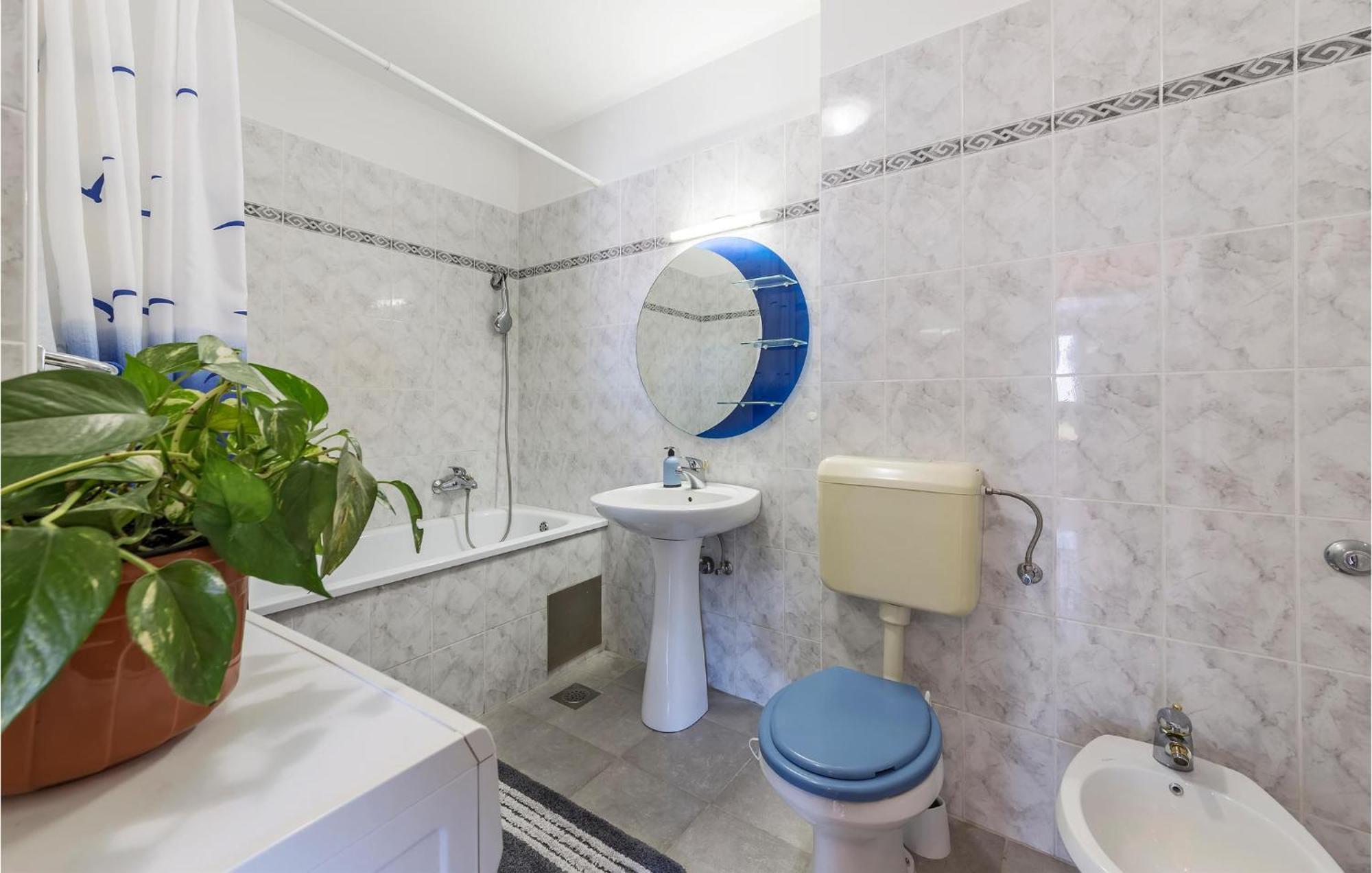 1 Bedroom Beautiful Apartment In Pula Exterior foto
